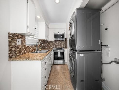 19880  Berkshire  , Huntington Beach, CA