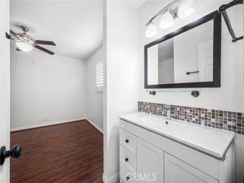 19880  Berkshire  , Huntington Beach, CA