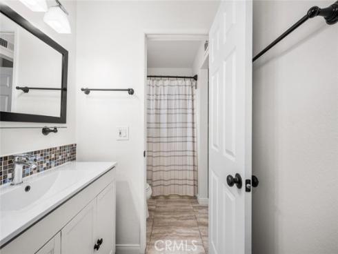 19880  Berkshire  , Huntington Beach, CA