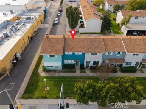 19880  Berkshire  , Huntington Beach, CA