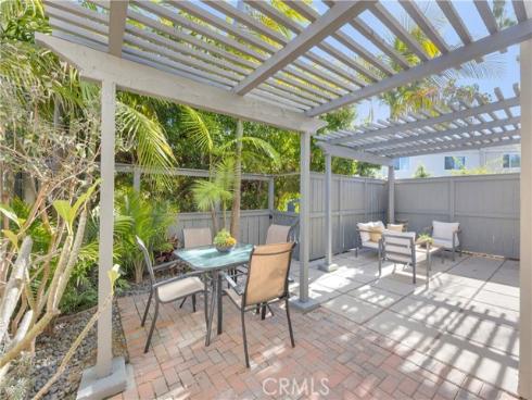 19676  Seawind   Circle, Huntington Beach, CA