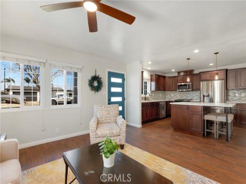 10212  Pua   Drive, Huntington Beach, CA