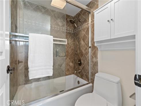 18706 Racquet Ln , Huntington Beach, CA