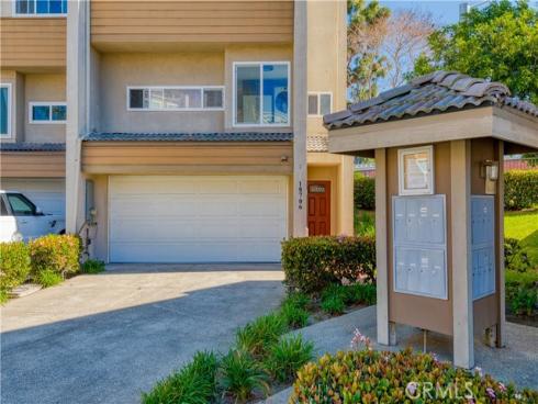 18706 Racquet Ln , Huntington Beach, CA
