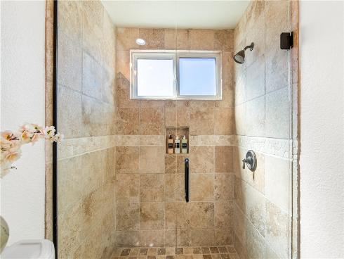 219  2nd   Street, Huntington Beach, CA