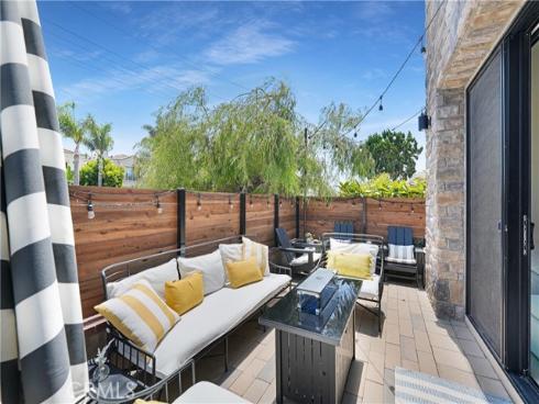 1017  Delaware   Street, Huntington Beach, CA