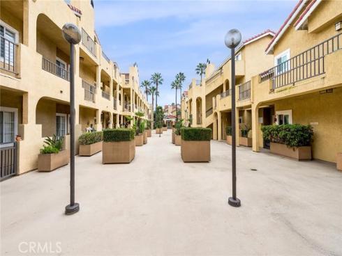 16912  Sims  103  Lane, Huntington Beach, CA