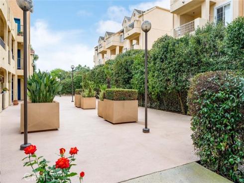 16912  Sims  103  Lane, Huntington Beach, CA