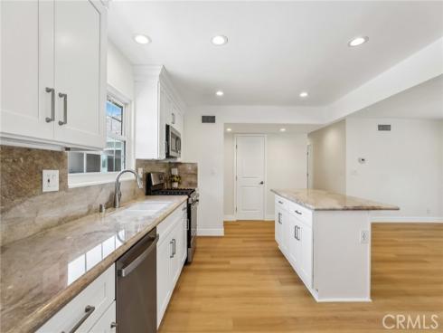 17191 Kampen Lane, Huntington Beach, CA