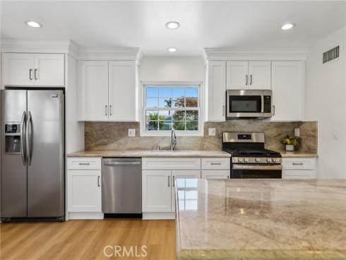 17191 Kampen Lane, Huntington Beach, CA