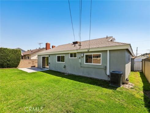 17191 Kampen Lane, Huntington Beach, CA