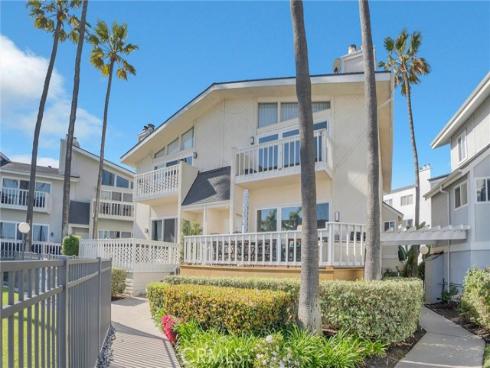 16276  Pacific  B  Circle, Huntington Beach, CA