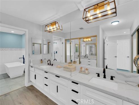 16276  Pacific  B  Circle, Huntington Beach, CA