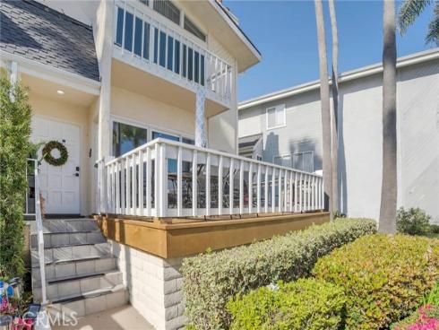 16276  Pacific  B  Circle, Huntington Beach, CA