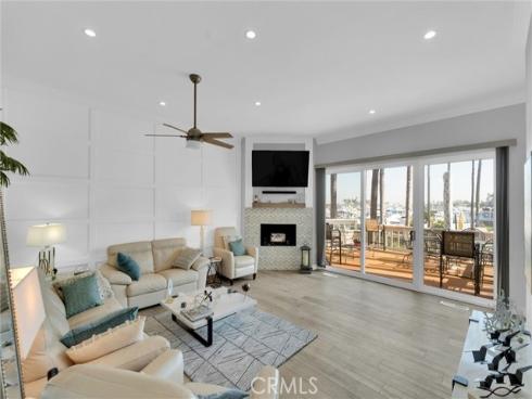 16276  Pacific  B  Circle, Huntington Beach, CA