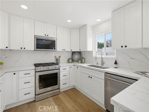 4652  Prelude  , Huntington Beach, CA