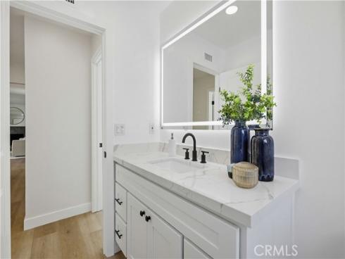 4652  Prelude  , Huntington Beach, CA