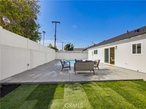 4652  Prelude  , Huntington Beach, CA