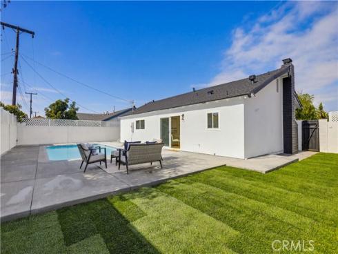 4652  Prelude  , Huntington Beach, CA