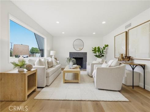 4652  Prelude  , Huntington Beach, CA