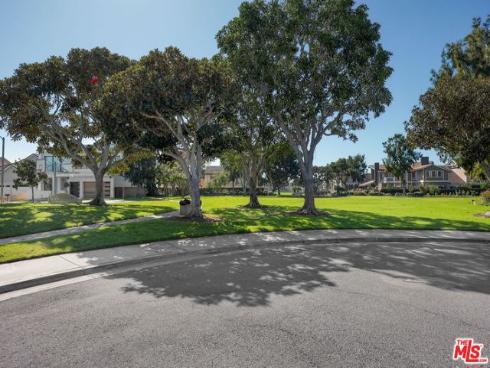 16352  Wildfire   Circle, Huntington Beach, CA