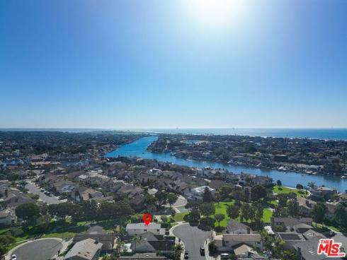 16352  Wildfire   Circle, Huntington Beach, CA