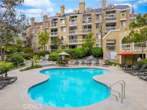 20371  Bluffside  B404  Circle, Huntington Beach, CA