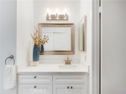 8815  Yuba  1101C  Circle, Huntington Beach, CA