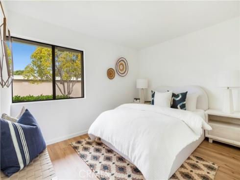 8815  Yuba  1101C  Circle, Huntington Beach, CA