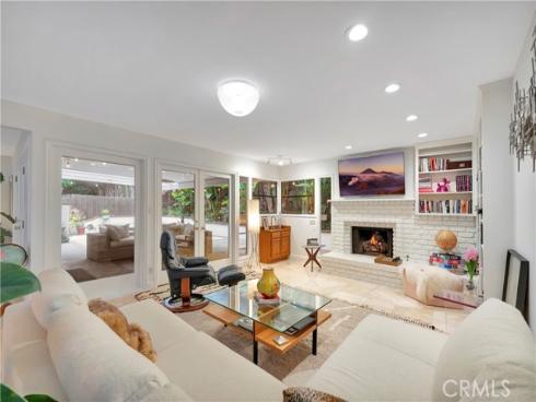 17164  Edgewater   Lane, Huntington Beach, CA