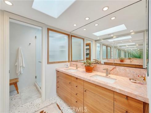 17164  Edgewater   Lane, Huntington Beach, CA