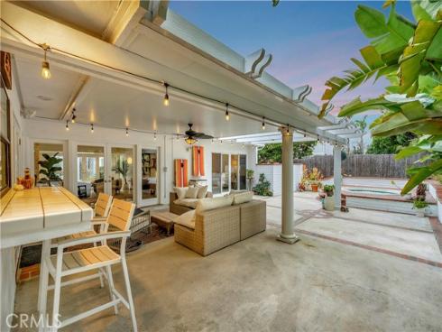 17164  Edgewater   Lane, Huntington Beach, CA