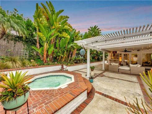 17164  Edgewater   Lane, Huntington Beach, CA