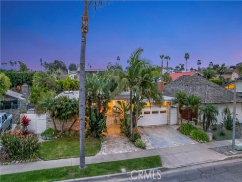 17164  Edgewater   Lane, Huntington Beach, CA