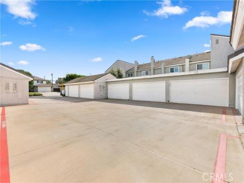 18853  Lister Lane  , Huntington Beach, CA