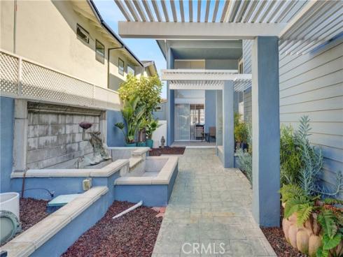 16802  Baruna  , Huntington Beach, CA