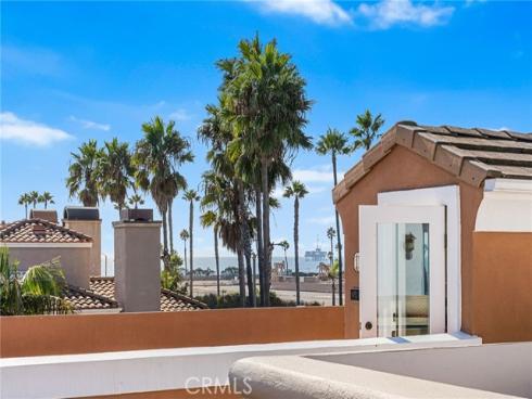304  Goldenwest   Street, Huntington Beach, CA