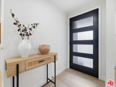 19891  Gloucester   Lane, Huntington Beach, CA