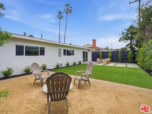 19891  Gloucester   Lane, Huntington Beach, CA