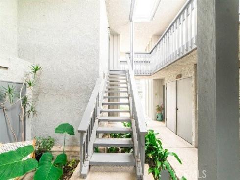 17092  Pacific Coast Hwy  204 , Huntington Beach, CA