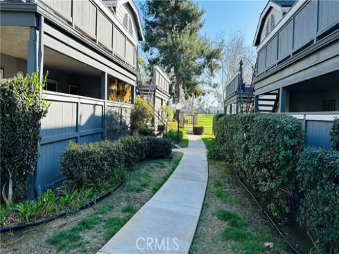 18242  Parkview  106 , Huntington Beach, CA