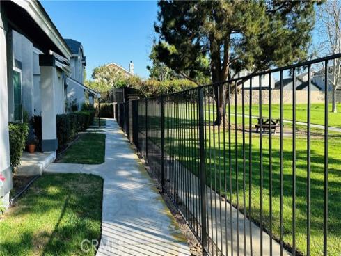 18242  Parkview  106 , Huntington Beach, CA