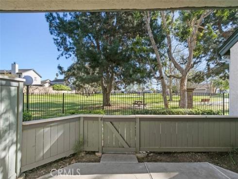 18242  Parkview  , Huntington Beach, CA