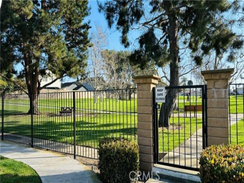 18242  Parkview  , Huntington Beach, CA