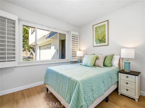 5032  Galway  , Huntington Beach, CA