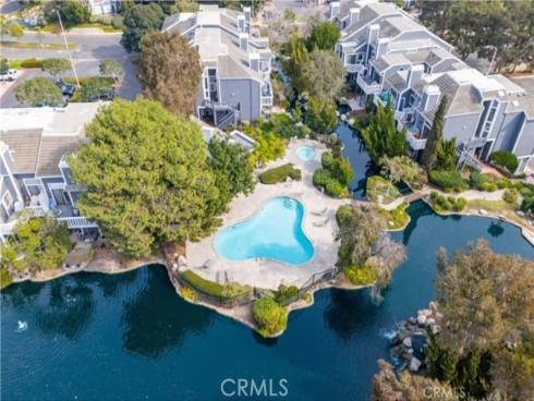 8132  Atwater  202  Circle, Huntington Beach, CA