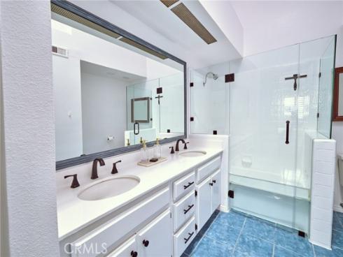 8132 Atwater 202 Circle, Huntington Beach, CA