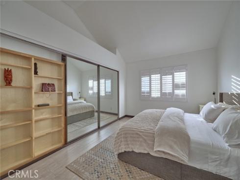 8132 Atwater 202 Circle, Huntington Beach, CA