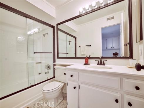 8132 Atwater 202 Circle, Huntington Beach, CA