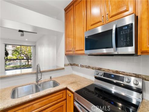 20371 Bluffside B105 Circle, Huntington Beach, CA